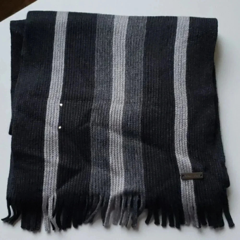 🌻 Michael kors scarf